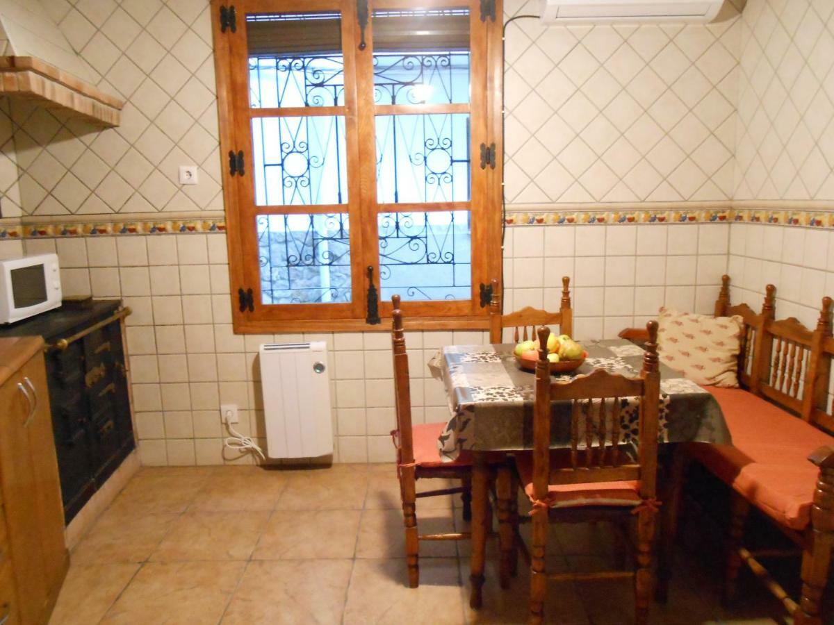Apartament El Portal Viejo Cabezuela Del Valle Zewnętrze zdjęcie